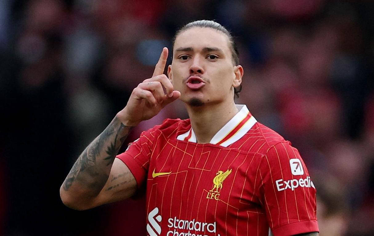 26岁利物浦锋线悍将加盟沙特联豪门引发热议，球迷感叹C罗面临挑战