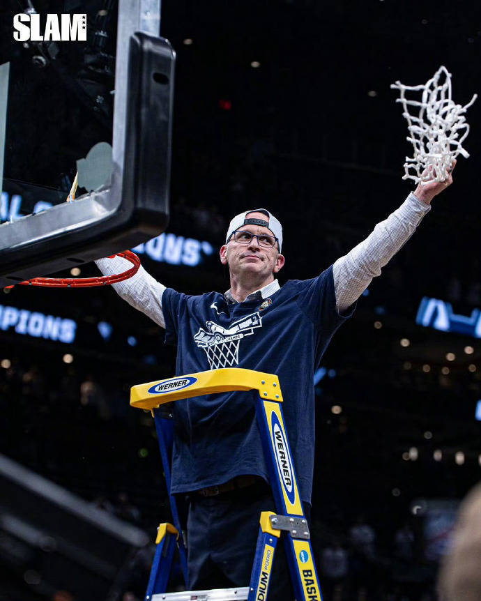 康大主帅赫尔利：父亲曾建议我接受湖人执教邀请